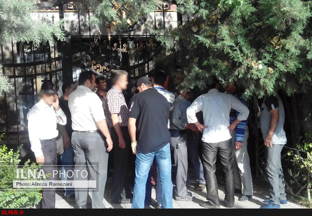 تجمع کارگران تعدیلی «فولاد سازان فرآیند» برای معوقات مزدی