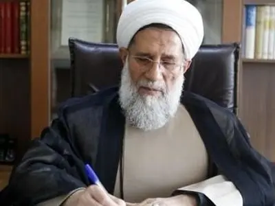 حجت الاسلام و المسلمین محمدحسنی، ، شهادت سردار شیرازی را به رییس سازمان عقیدتی سیاسی فراجا تسلیت گفت