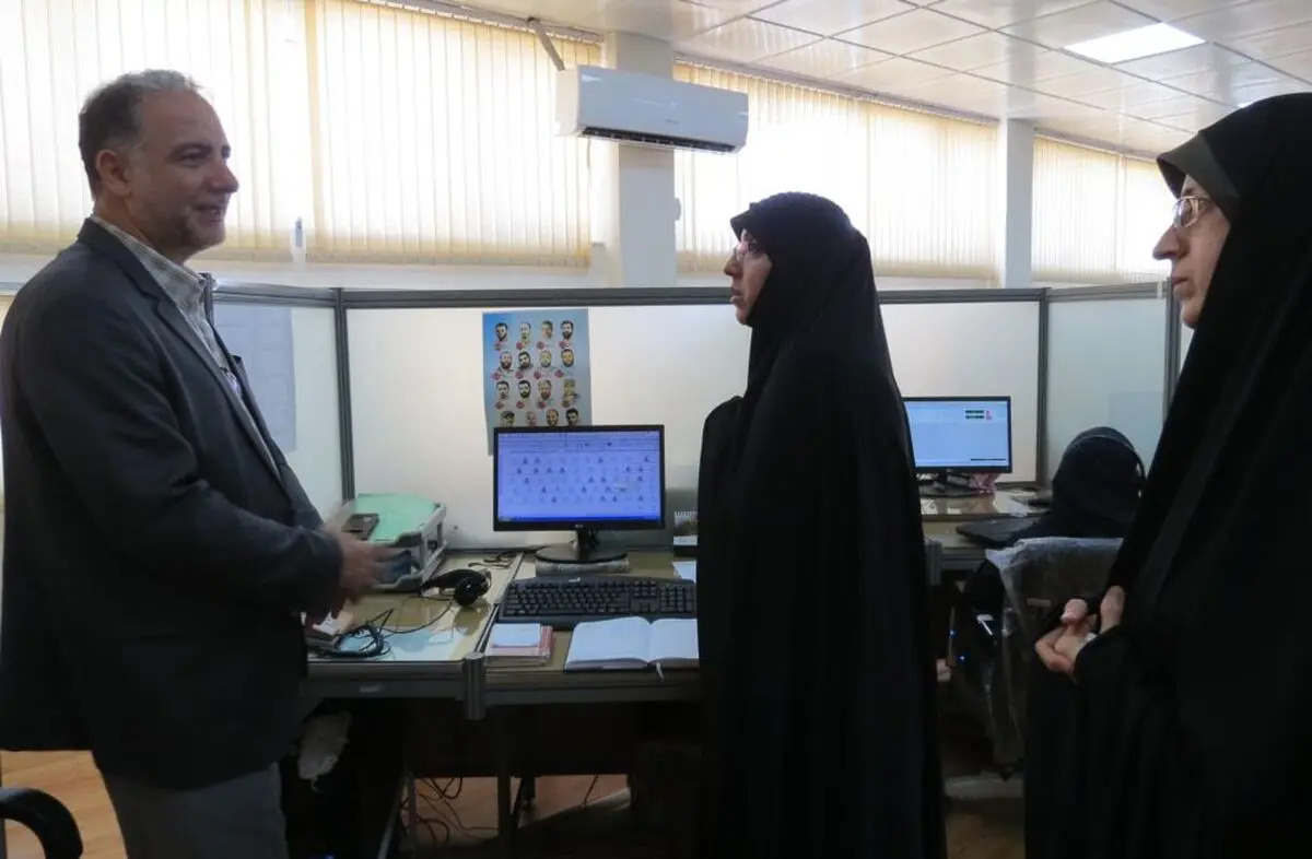 بازدید سرزده مدیر مخابرات گیلان از مرکز پاسخگویی 118 شهر رشت
