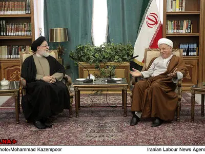 دیدار معاون رییس جمهور و رییس بیناد شهید و امور ایثارگران با آیت الله هاشمی
