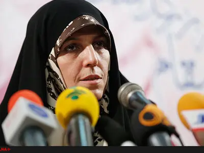برخورد نیروی انتظامی با یکی از دختران معترض به حجاب را از وزارت کشور پیگیری کردم/ شورای عالی استان‌ها به مساله سپنتا نیکنام ورود کرده است
