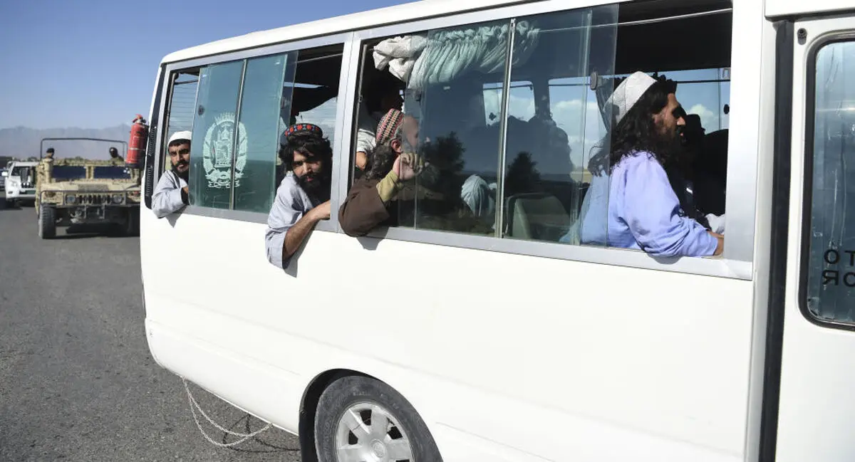 دولت افغانستان ۳۱۷ زندانی طالبان را آزاد کرد