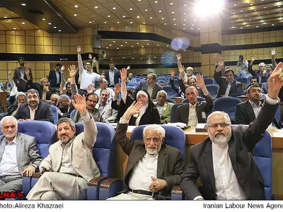 انتخاب شورای مرکزی خانه احزاب، فراکسیونی شد