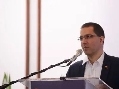 به مذاکرات با مخالفان ادامه می‌دهیم