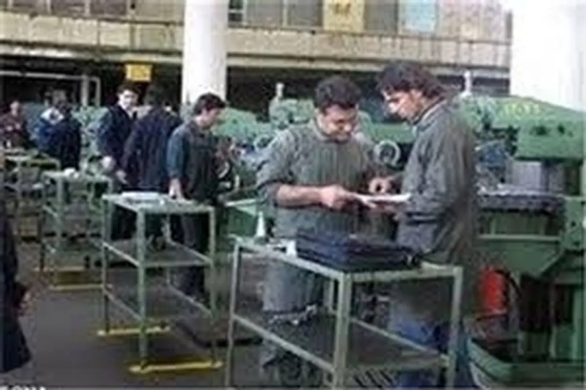 اشتغال ۵۰ مددجو در زندان مرکزی قزوین