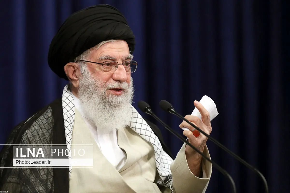 مبارزه با فساد بدون ملاحظه و تعدی و فقط بر مدار حق، عدل و قانون باشد