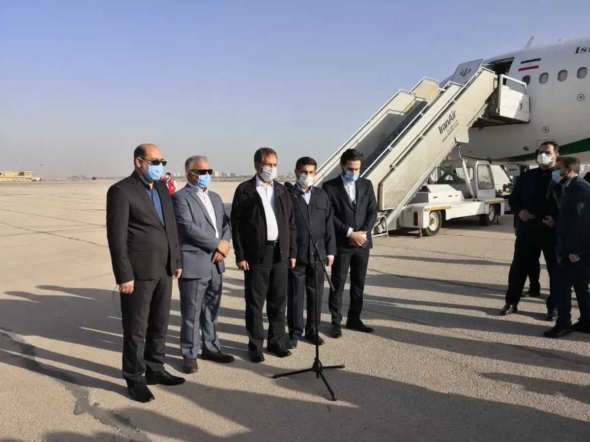 اسحاق جهانگیری وارد فرودگاه آبادان شد