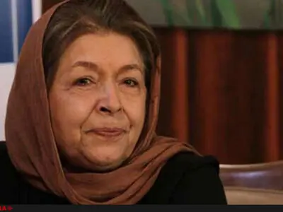 بغض‌های نوجوانی‌ام به‌خاطرِ پدر بداخلاق و سلطه‌جو و زورگو بود/رنج با ما عجین شده است+فیلم