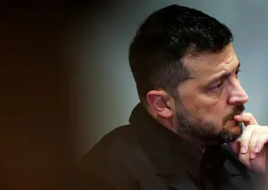 عقب‌نشینی زلنسکی از پیگیری فوری عضویت اوکراین در ناتو