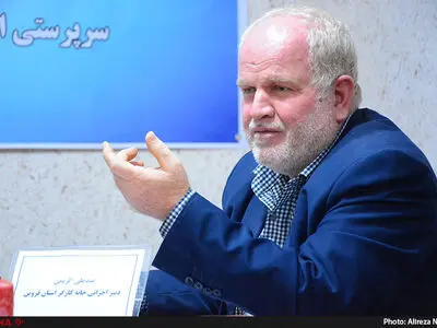 تبعیض در پرداحت عیدی کارگران بازنشسته/ چرا مستمری‌بگیران تامین اجتماعی را موقع پرداخت عیدی کارمند دولت حساب می‌کنند؟