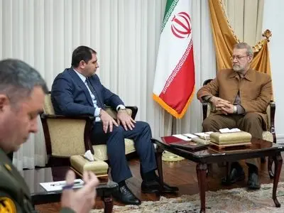 دیدار و گفت‌وگوی لاریجانی با وزیر دفاع ارمنستان