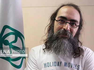 تفاوت نمایش ایرانی با تئاتر فرنگی صداقت است/ نمایش ایرانی تماشاگر را فریب نمی‌دهد/ تئاترشهر مثل قبل از گروه‌ها حمایت نمی‌کند/ کمک هزینه «ماشین دودی» را هنوز نداده‌اند!