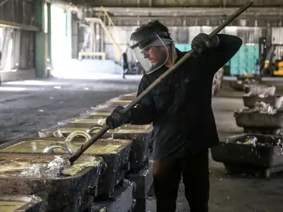 تلاش دولت برای قانونی کردن سرکوب مزدی/ حقوق کارمندان و بازنشستگان به اندازه تورم افزایش نمی‌یابد؟!