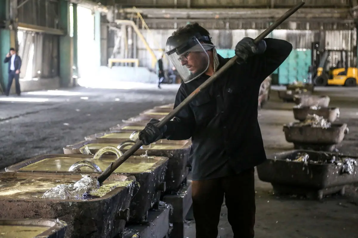 تلاش دولت برای قانونی کردن سرکوب مزدی/ حقوق کارمندان و بازنشستگان به اندازه تورم افزایش نمی‌یابد؟!