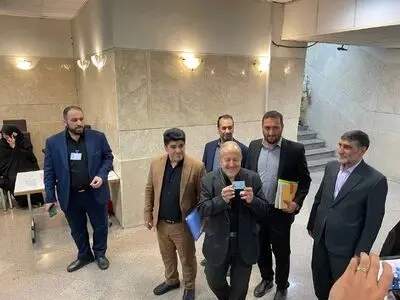 سردار افشار در انتخابات ثبت نام کرد