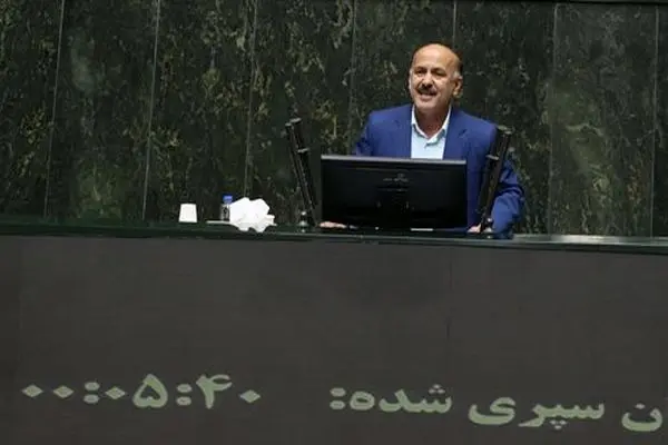 وزارت امور خارجه موضوع آزادی ایرانی بازداشت شده از فرانسه را پیگیری کند