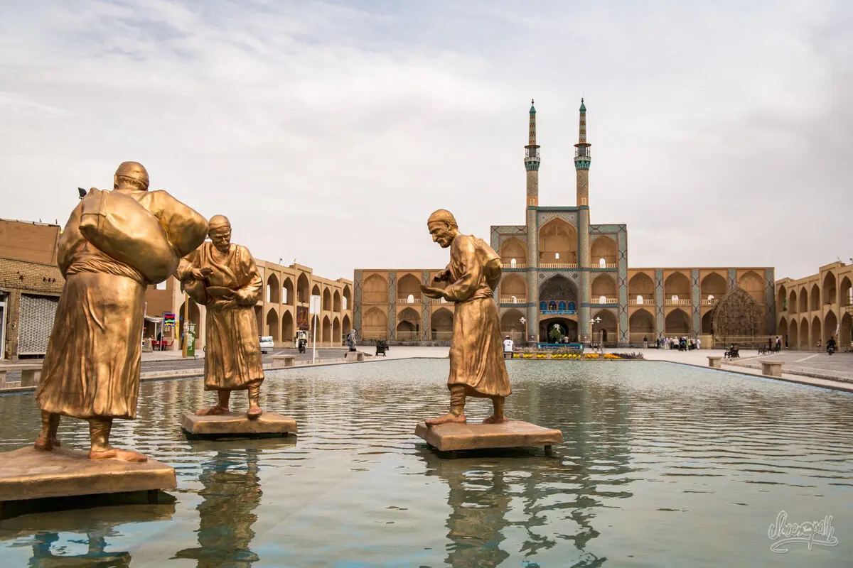 لغو محدودیت‌های چک برگشتی صادرکنندگان یزد/ روزانه ۱۴ میلیارد تومان سرمایه گذاری جدید انجام می‌شود