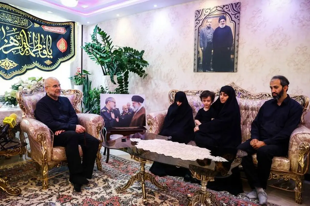 قالیباف در منزل سپهبد شهید علی شادمانی حضور یافت