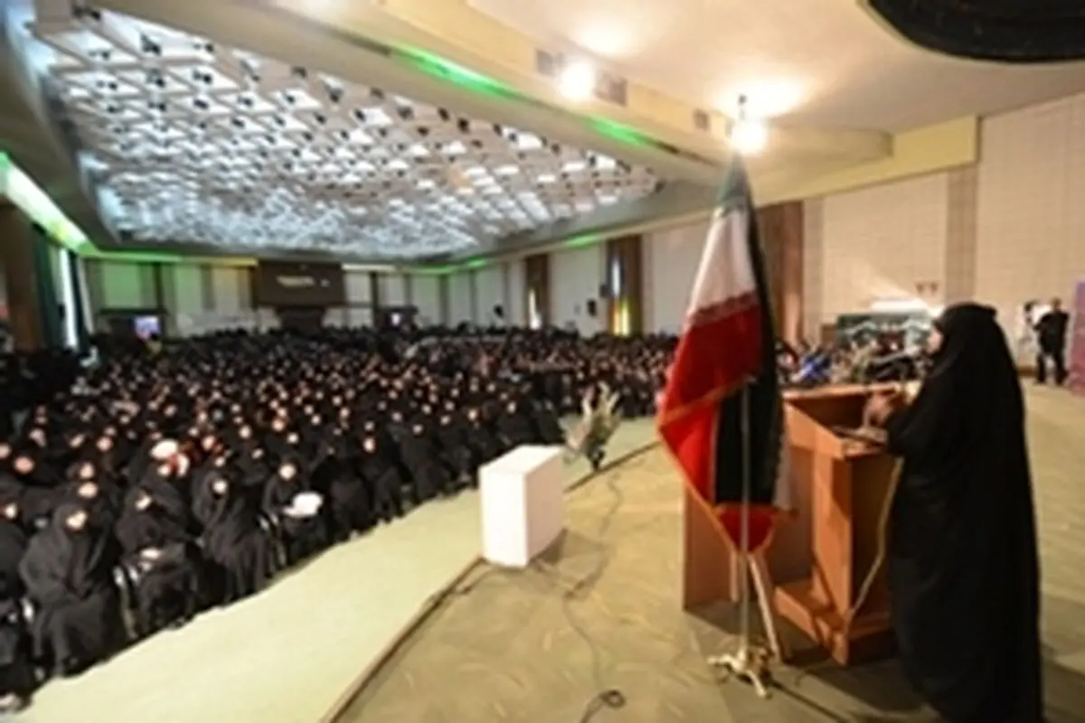 ضرورت تداوم حضور بانوان در عرصه‌های مختلف جامعه