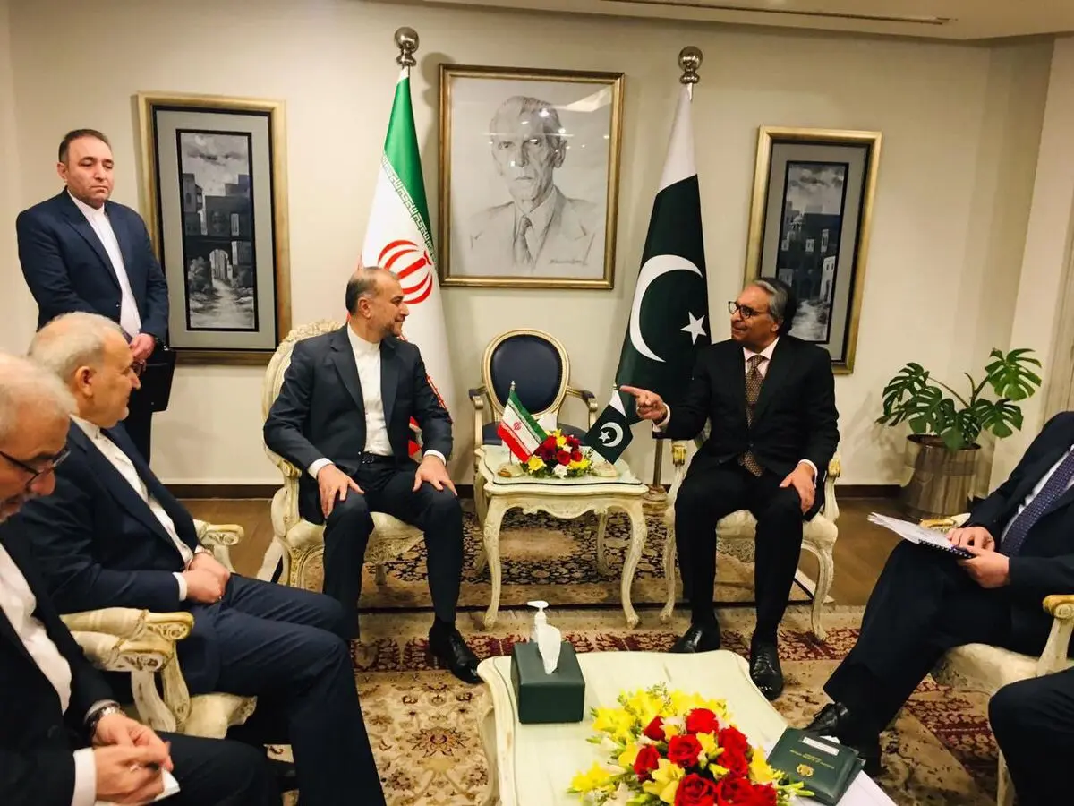 عبداللهیان:‌ لن نعطي أي فرصة للإرهابیین لتهدید أمننا المشترک/ وزیر الخارجیة الباکستاني: العلاقة الجیدة بین إسلام‌أباد وطهران ضروریة لاستقرار المنطقة