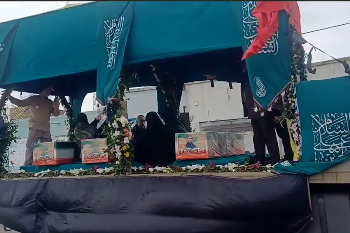 مراسم تشییع پیکر هشت شهید قزوینی آغاز شد