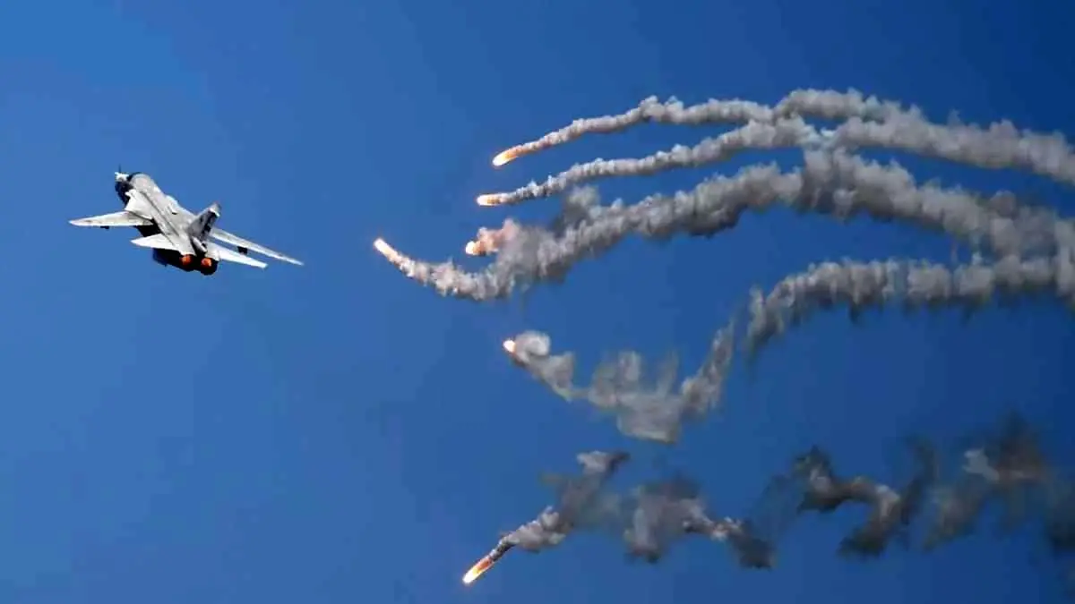 روسیه یکی از فرودگاه‌های نظامی اوکراین را بمباران کرد