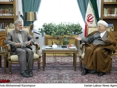 دیدار دبیران کل هفت حزب سیاسی کشور با آیت الله هاشمی