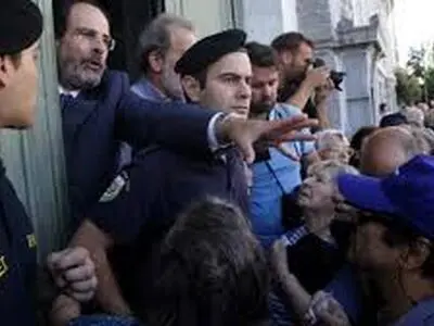 بانک‌های یونان فردا هم باز نمی‌شوند