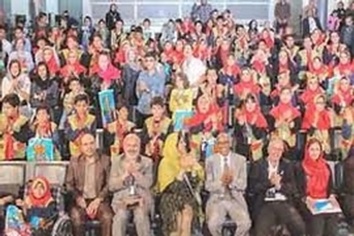 مشکل نبود سالن در اصفهان باید برطرف شود