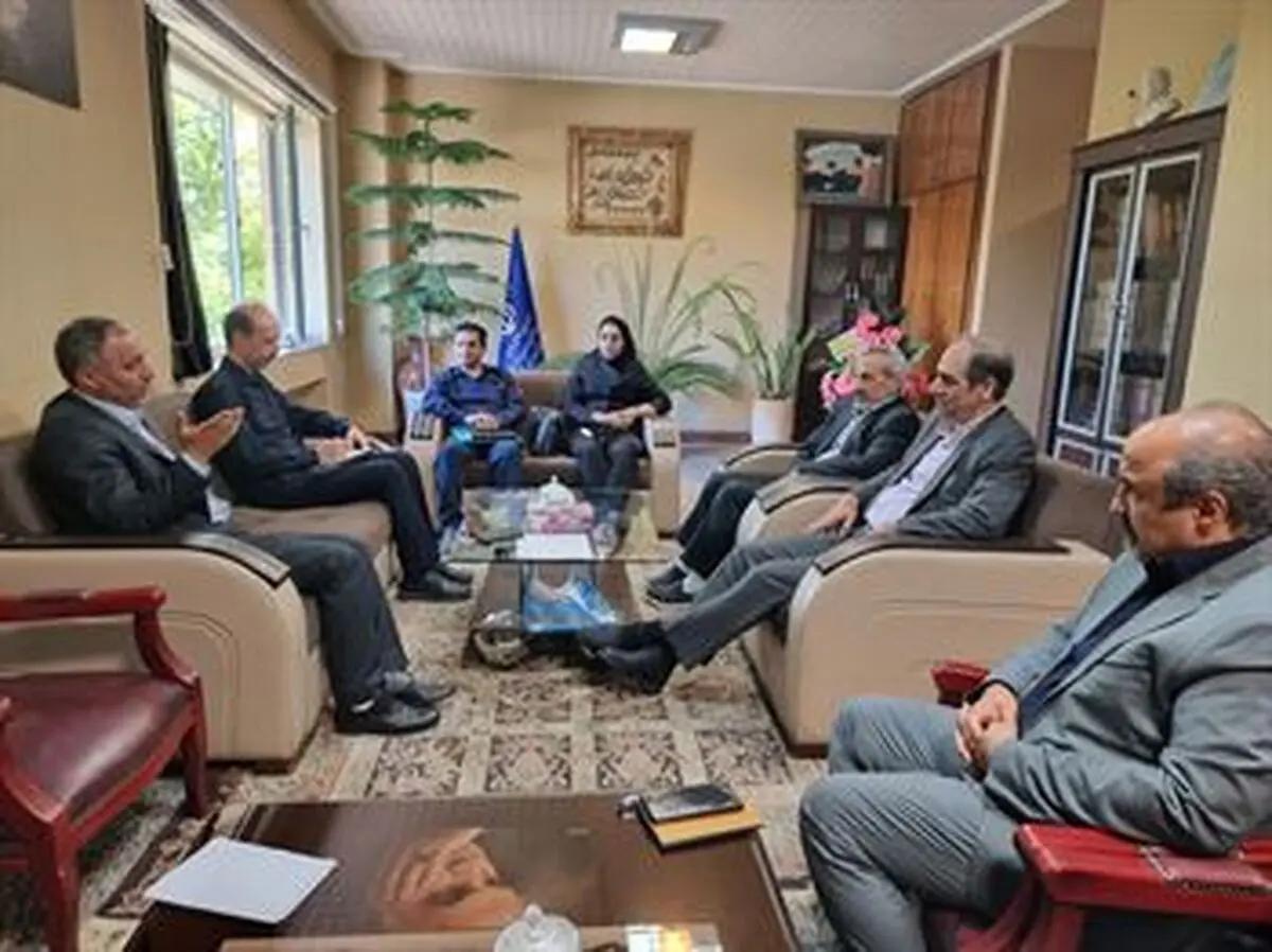 دیدار مدیران مجتمع فولاد صنعت بناب با رییس صمت استان آذربایجان شرقی/ گره گشایی و رفع موانع تولید در اولویت دستور کار سازمان صمت