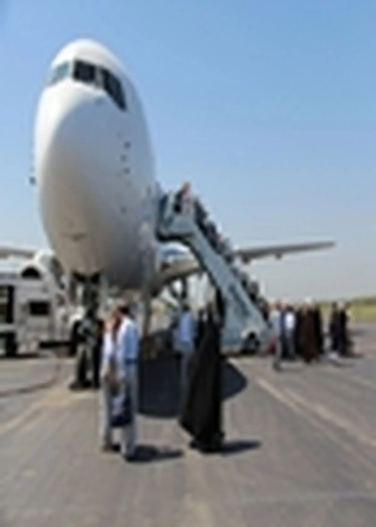 بازگشت زائران خانه خدا از فرودگاه مدینه به گیلان
