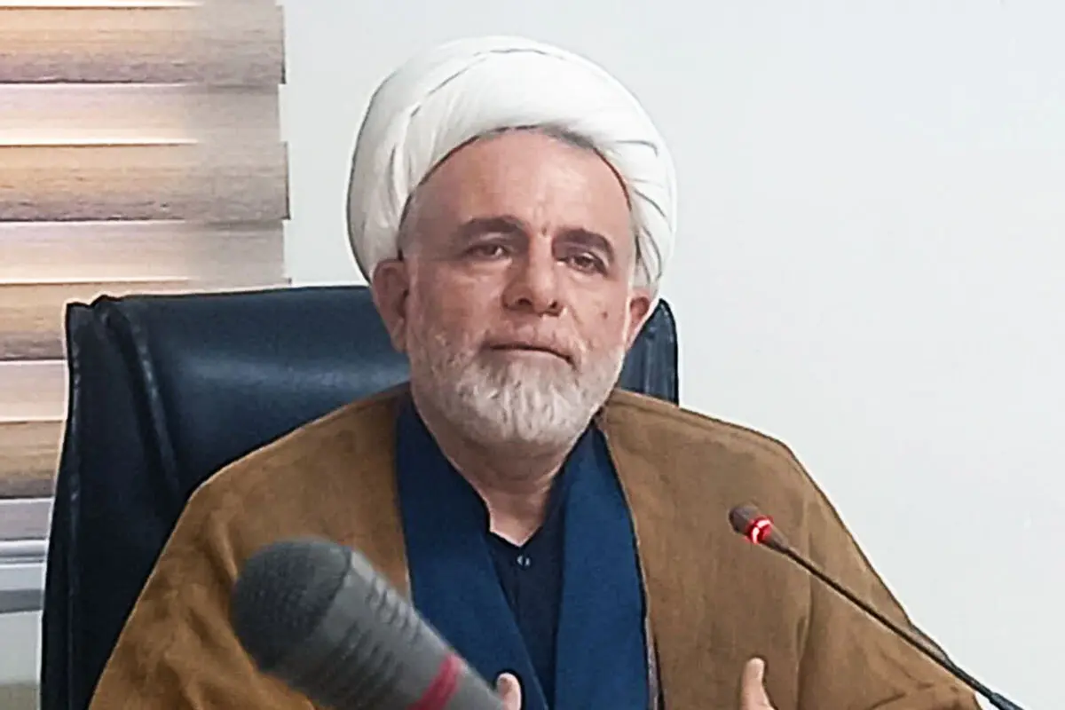 آشفتگی در بازار و معیشت مردم یکی از منکرات بزرگ اقتصادی است