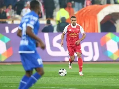 جنگ میانه میدان با ستاره‌های پرسپولیس و استقلال