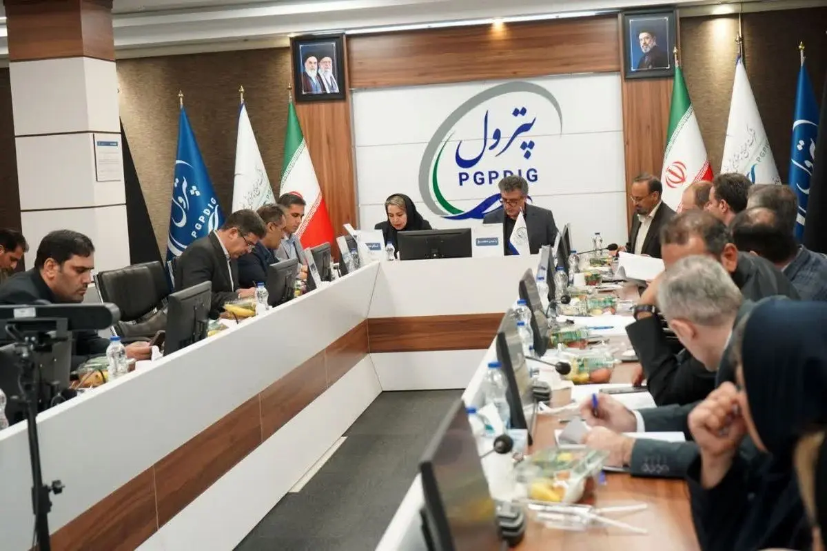 مجمع عمومی عادی سالیانه شرکت پتروشیمی ایلام برگزار شد/ مدیرعامل: سال ۱۴۰۴، سال تثبیت تاب‌آوری عملیاتی و بازگشت به مسیر سودآوری بود