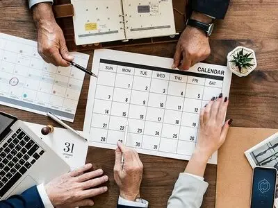 نوشتن تقویم محتوا چه مراحلی دارد؟ تقویم محتوایی چه کمکی می‌کند؟