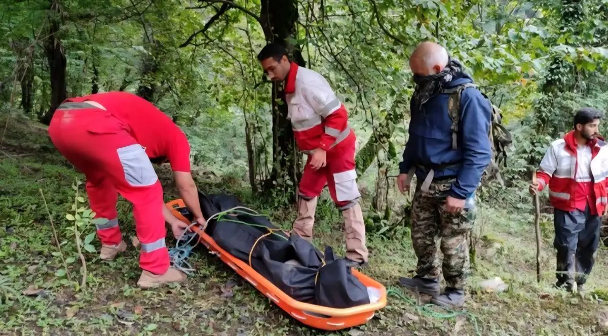 مصدومیت ۲۵ همیار طبیعت در آتش‌سوزی جنگل‌های چالوس