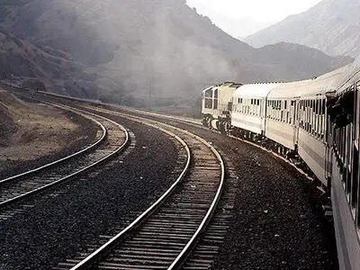 اختصاص بیش از ۱۰۰۰ میلیارد تومان برای اتمام راه‌آهن چابهار– زاهدان/ جابجائی ریلی زائران پاکستانی 