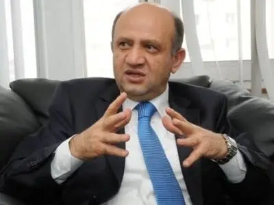وزیر دفاع ترکیه آزادی الباب را تایید کرد