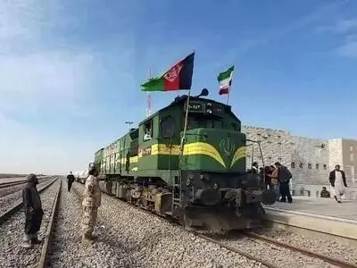 عبور اولین قطار ترانزیتی هند- افغانستان از ایران تا یک ماه آینده/ بار اهدایی اروپا را به هرات می‌رسانیم 