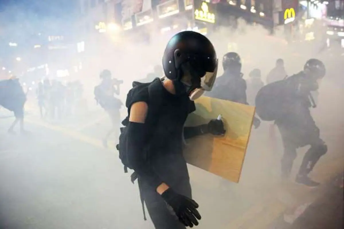 بازداشت ۴۲۰ نفر در هنگ کنگ طی یک ماه گذشته