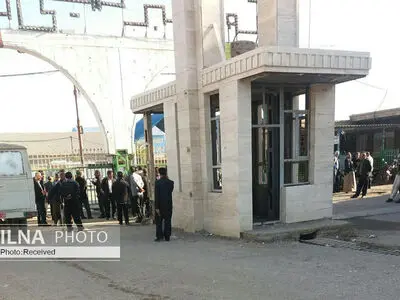 تجمع کارگران نی‌بُر هفت‌تپه/ فقط برایمان بیمه می‌پردازند!