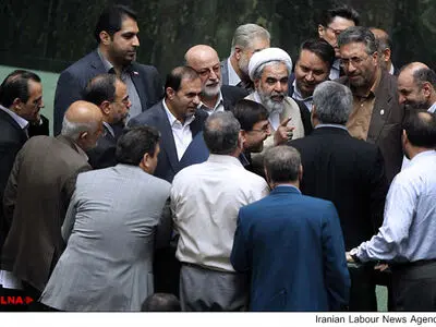 درخواست‌های شخصی از وزرا با چاشنی تهدید