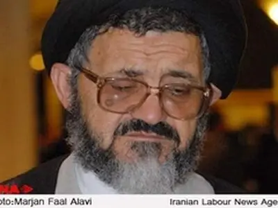 مهمترین علت ضعف احزاب نبود افراد تشکیلاتی است