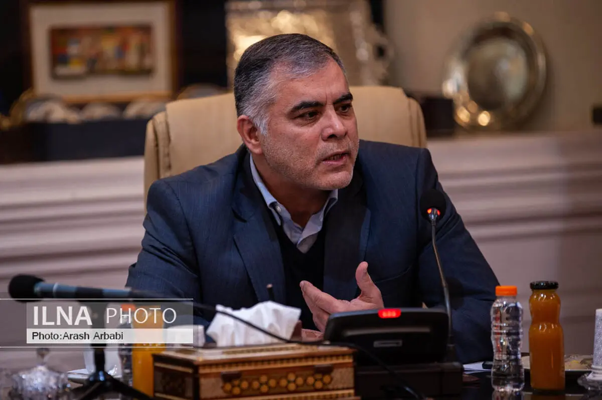 کاهش فروش نفت ایران صحت ندارد/ آمادگی استقرار دکل حفاری در میدان آرش را داریم/ سهمیه بنزین مثل سابق است