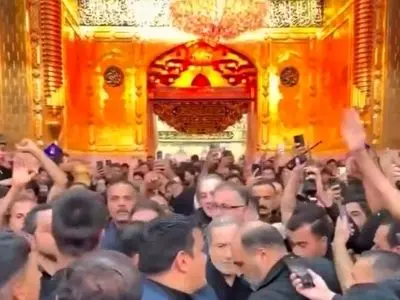 استقبال بسیار گرم زائران از عراقچی در کربلا + فیلم