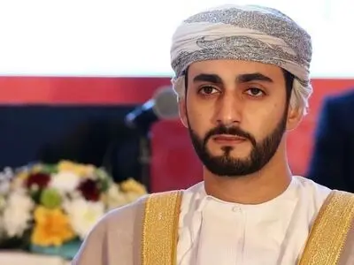 إنتلجنس أونلاین: سلطان عُمان یرتب لخلافته ویوسع نفوذ نجله وولی عهده 
