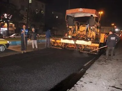 آسفالت و لکه گیری ۴۰ محله از ۵۵ محله رشت / ۱۷ هزار تن آسفالت در سطح محلات و معابر رشت