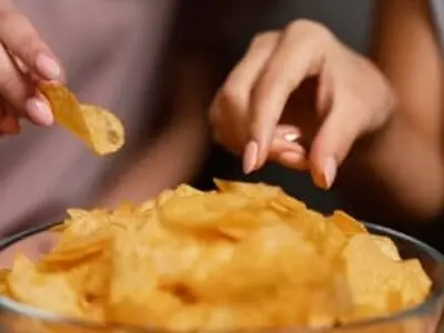 بدترین عوارض خوردن همان هله هوله