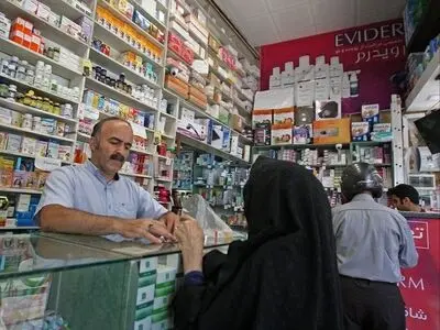 بدعهدی شرکت وابسته به وزارت نفت، بازار دارو را آسیب‌پذیرتر کرده است/ وضعیت در وزارت بهداشت بسامان نیست