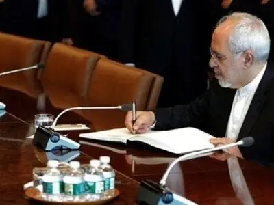 ظریف یعزی بإستشهاد عدد من منتسبی القوة البحریة للجیش